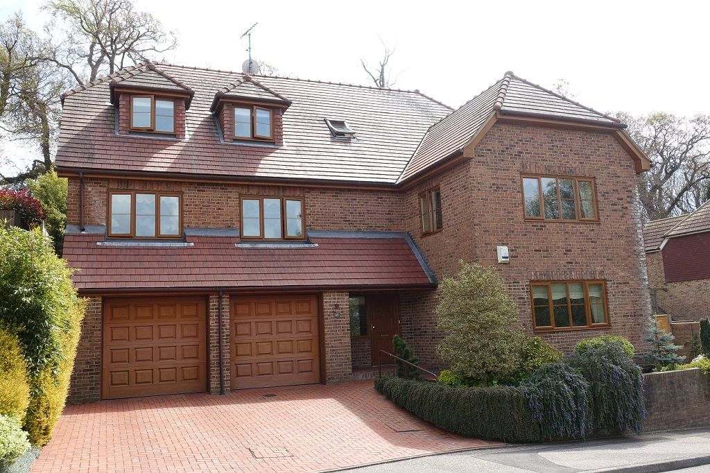 6 Bedroom Detached Home